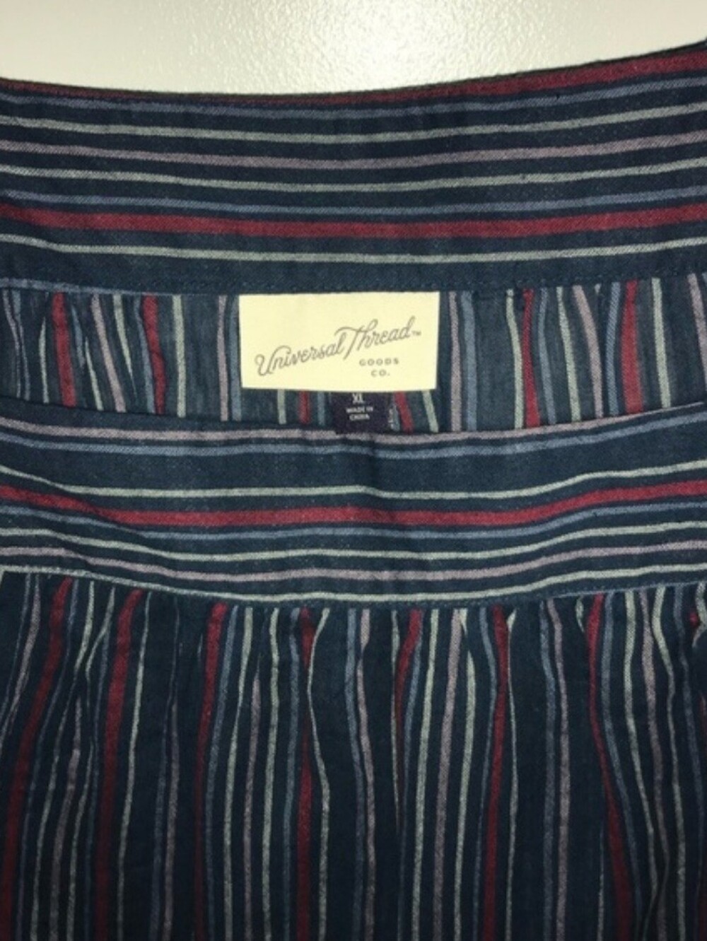 Universal Thread Sleeveless Top - Picture 3 of 3